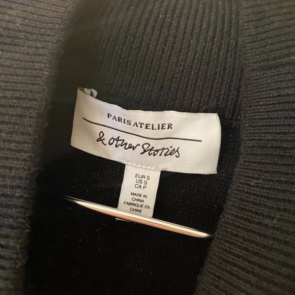 & Other Stories Mock Neck Cropped Sweater Black - Picture 4 of 7